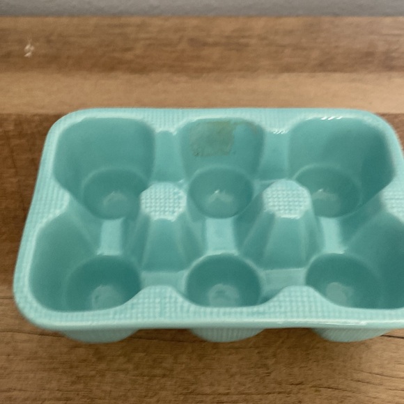 Ceramic egg holder use for real eggs or decor - Picture 3 of 7